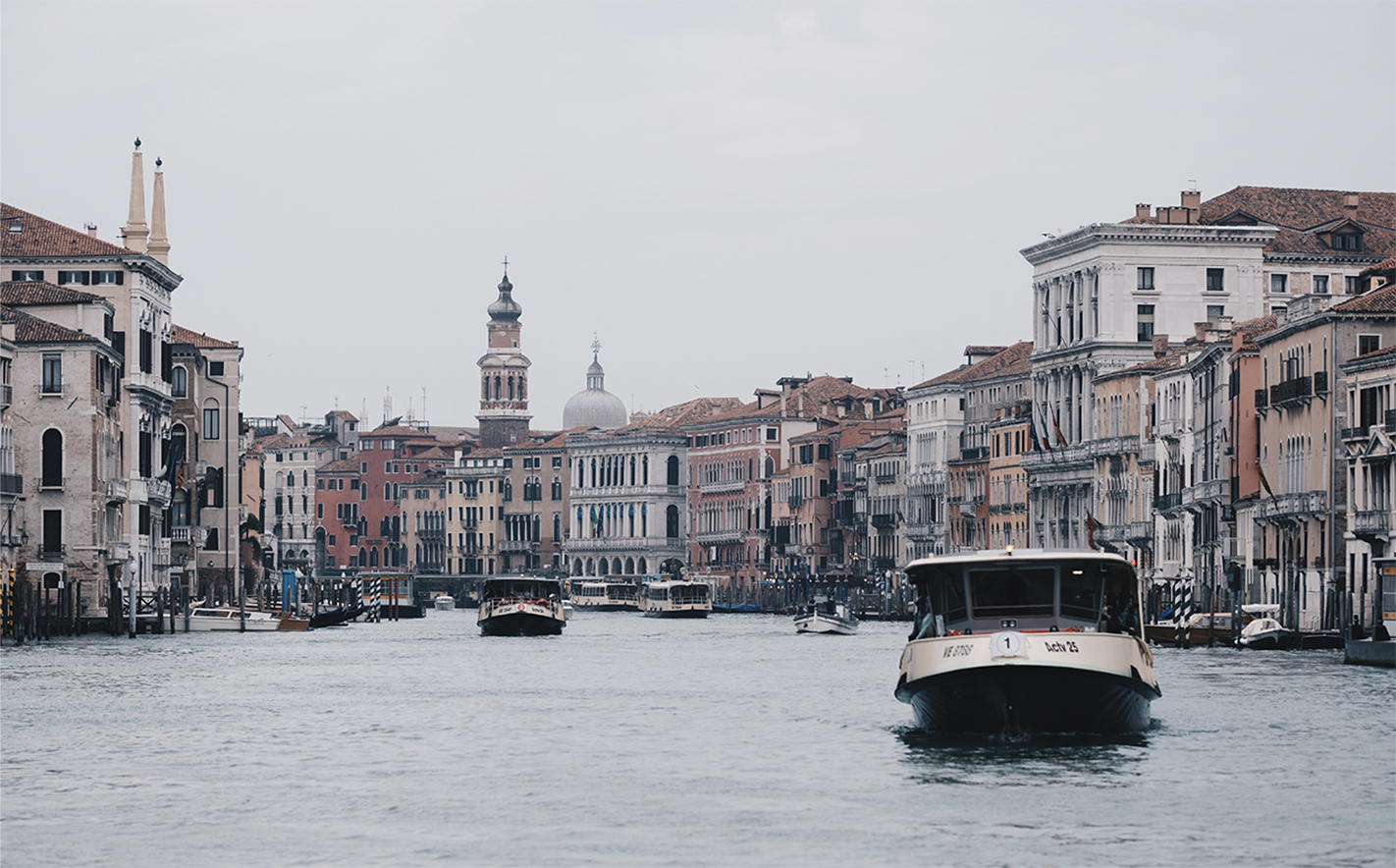 A FAMILY WEEKEND IN VENICE, ANYONE?